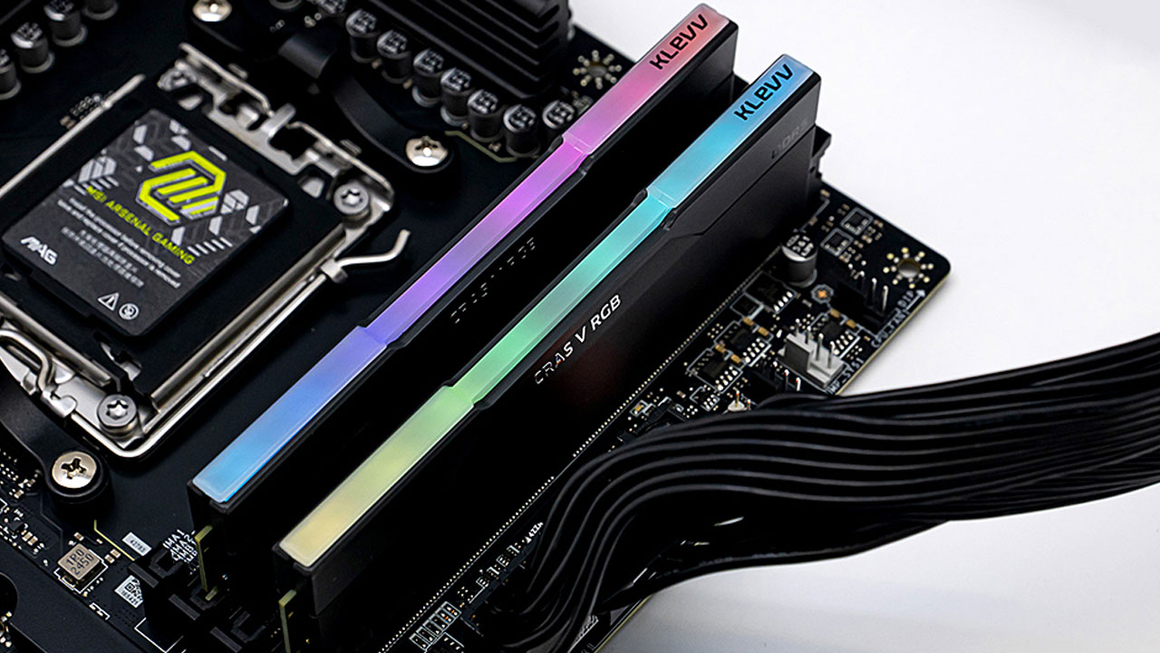 공식리뷰 | ESSENCORE KLEVV DDR5-6400 CL32 CRAS V RGB AMD 패키지 서린 (32GB(16Gx2)) : AMD 라이젠 시스템에 최적화된 고성능 게이밍 메모리