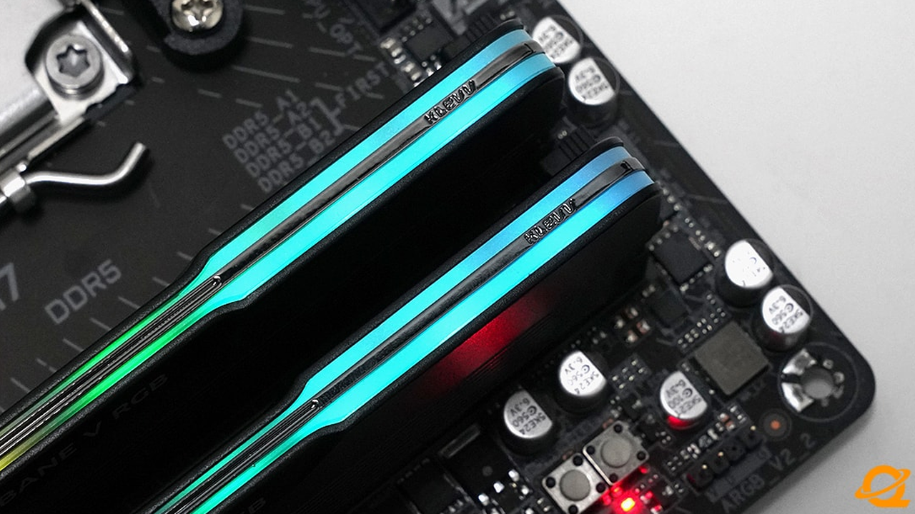 ESSENCORE KLEVV DDR5-6000 CL28 URBANE V RGB 블랙 서린 32GB(16Gx2) 메모리